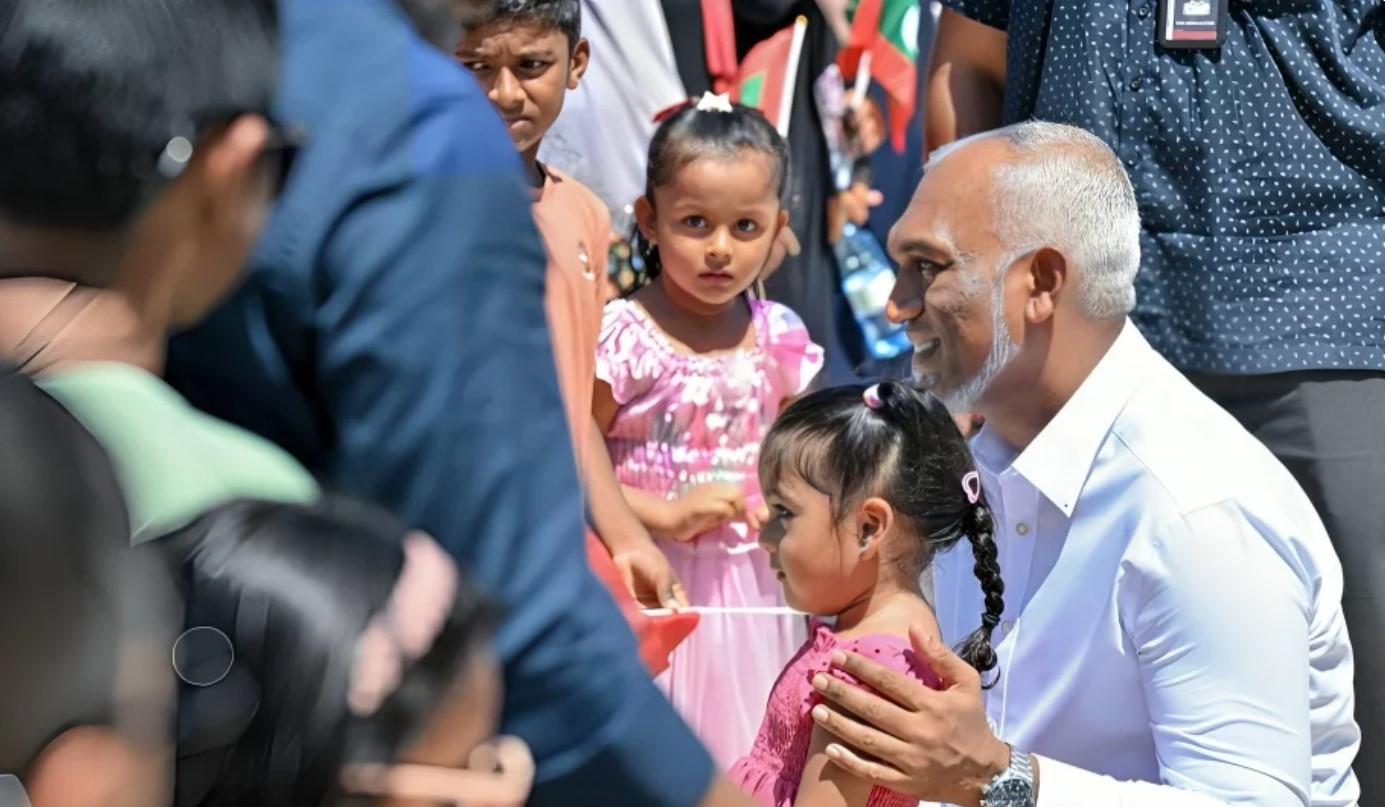 ޢިލްމުގެ ހަކަތައިން ވަކިވަކި ފަރުދުން ބާރުވެރިކުރުމުގެ މުހިންމުކަން ދެނެގަންނަން ޖެހޭ: ރައީސް